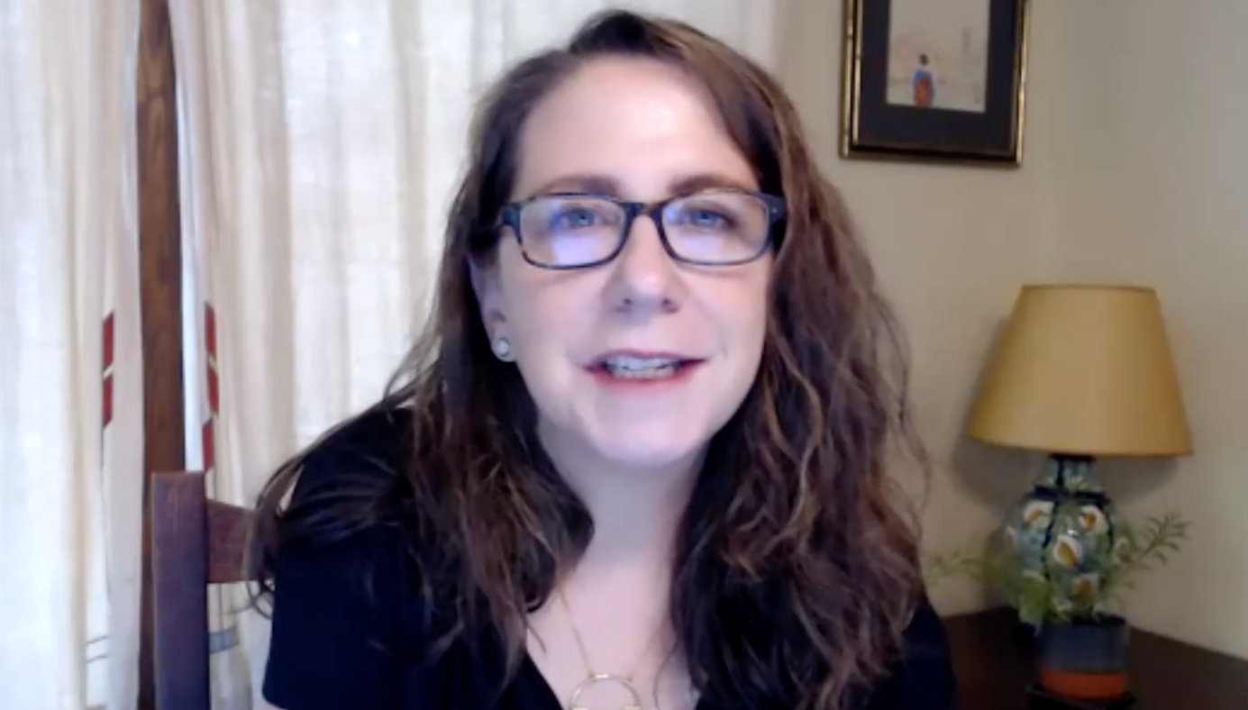 Une image contenant personne, mur, intérieur, femme

Description générée automatiquement