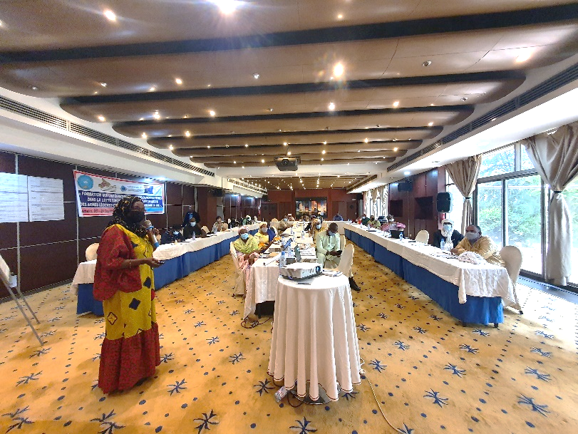 A picture containing ceiling, indoor

Description automatically generated